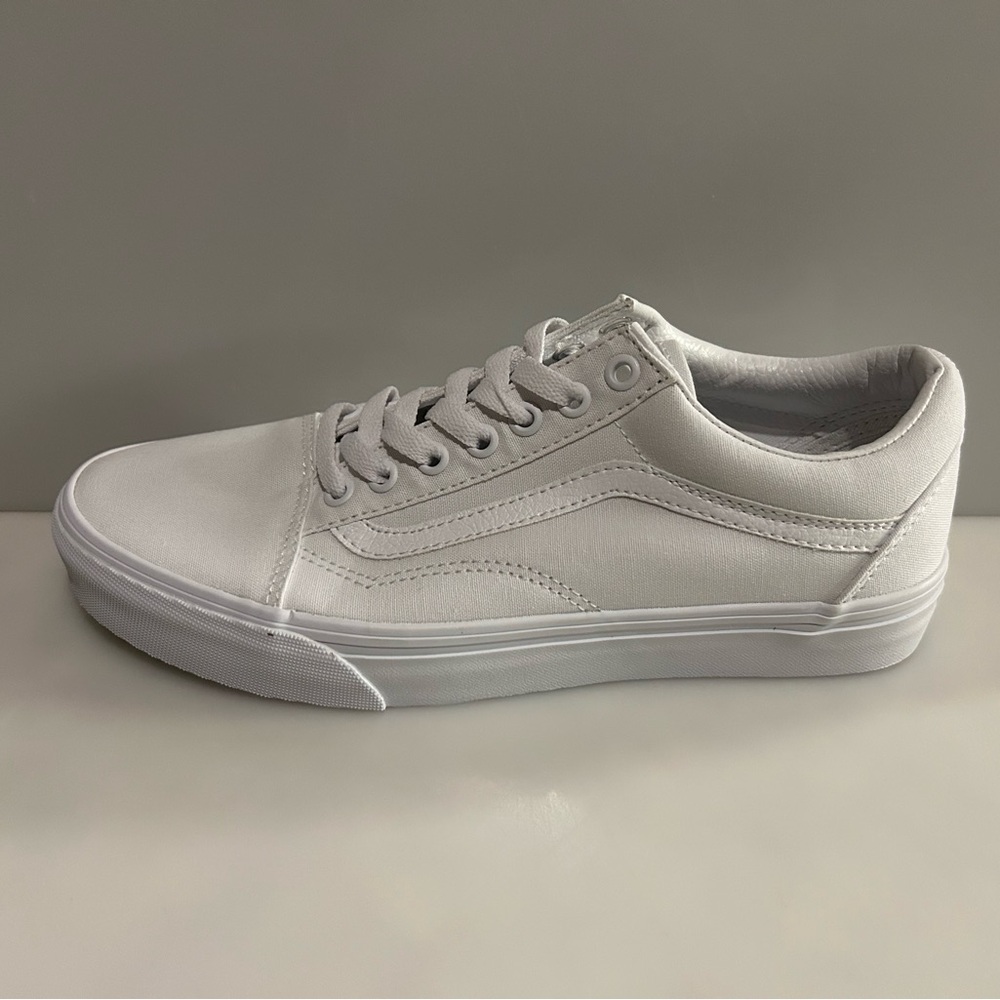 New VANS Old Skool True White Skate Shoes Sneakers - Size Men’s 8 / Wm 9.5 NIB